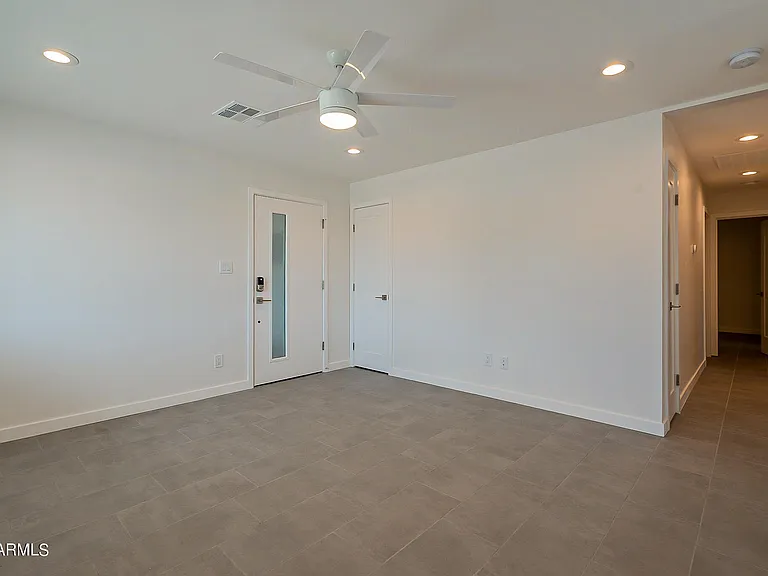 4639 N 12th Ave #2 — Photo 4