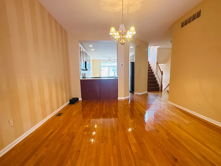 37572 Newburgh Park Cir #33 — Photo 10