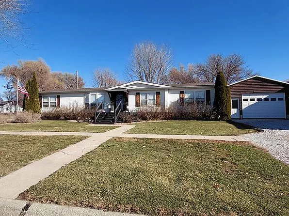410 S 7th St, Lyons, NE 68038