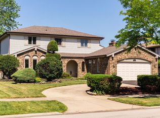 1136 N 8th Ave, Addison, IL 60101