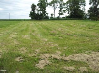 3214 W Rye Ridge Trl, Freeport, IL 61032