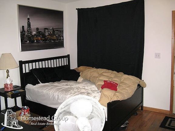 4th image of 819 N Wood St #3_3RD_819