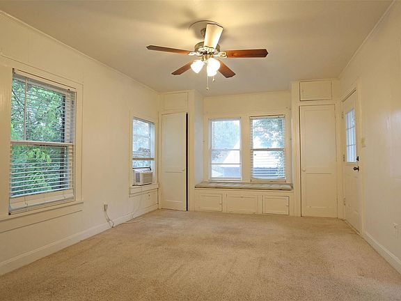 3rd image of 1135 W Clay St #1133C