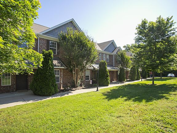 5th image of 811 General Westmoreland Ct