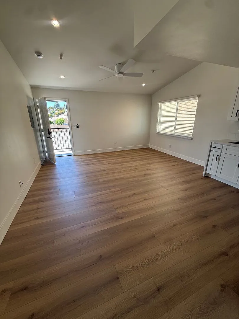 10791 Jamacha Blvd — Photo 4