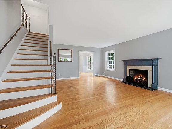 3rd image of 3246 Rumson Rd