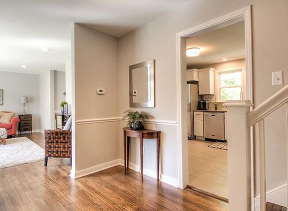 2nd image of 9520 Evansway Ln