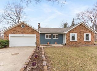730 Leisure Ln, Greenwood, IN 46142