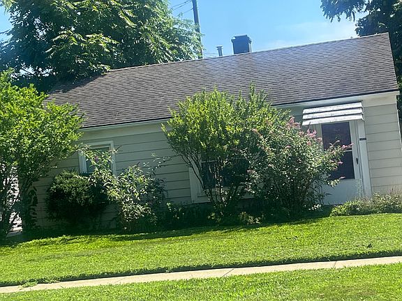 5th image of 410 Kensington Ave