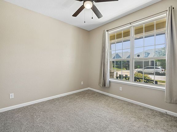 4th image of 1605 Ridge Creek Ln