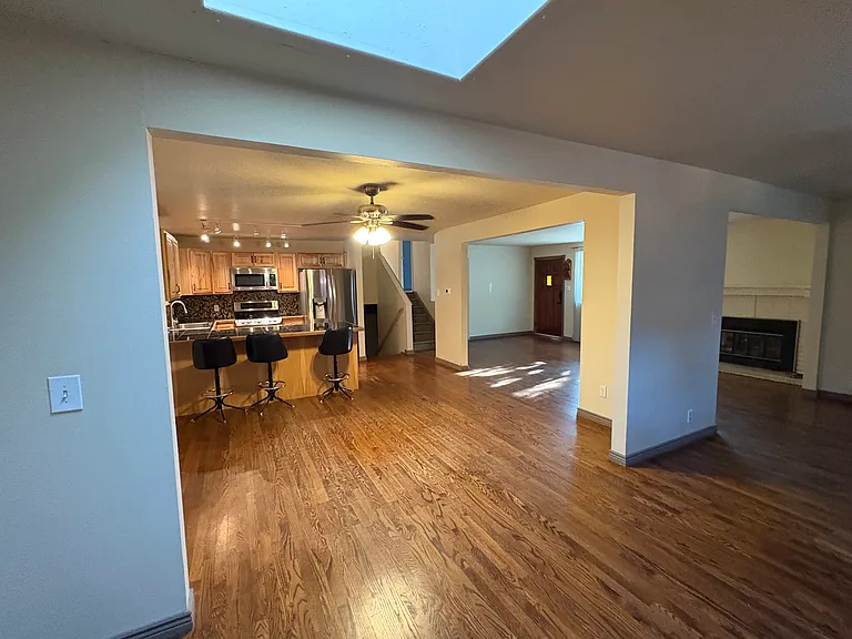 3013 S Ivan Way — Photo 2