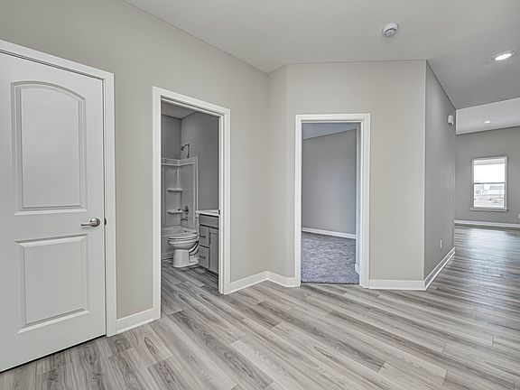 5th image of 5695 Dellwood Way
