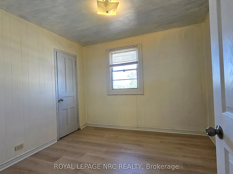 4425 Hiram St — Photo 13