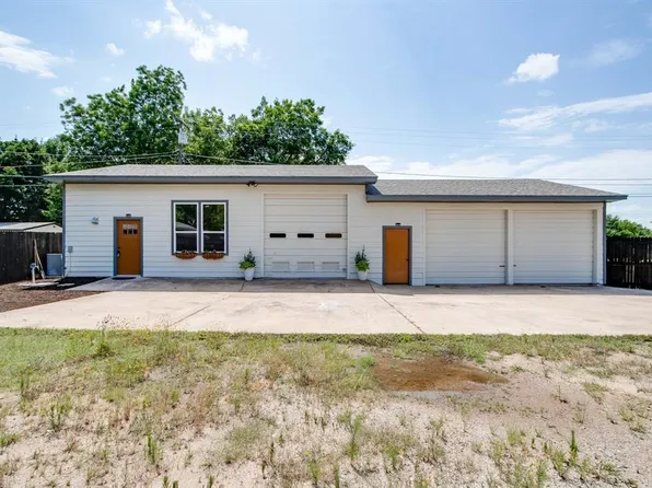 412 N 4th St, Noble, OK 73068