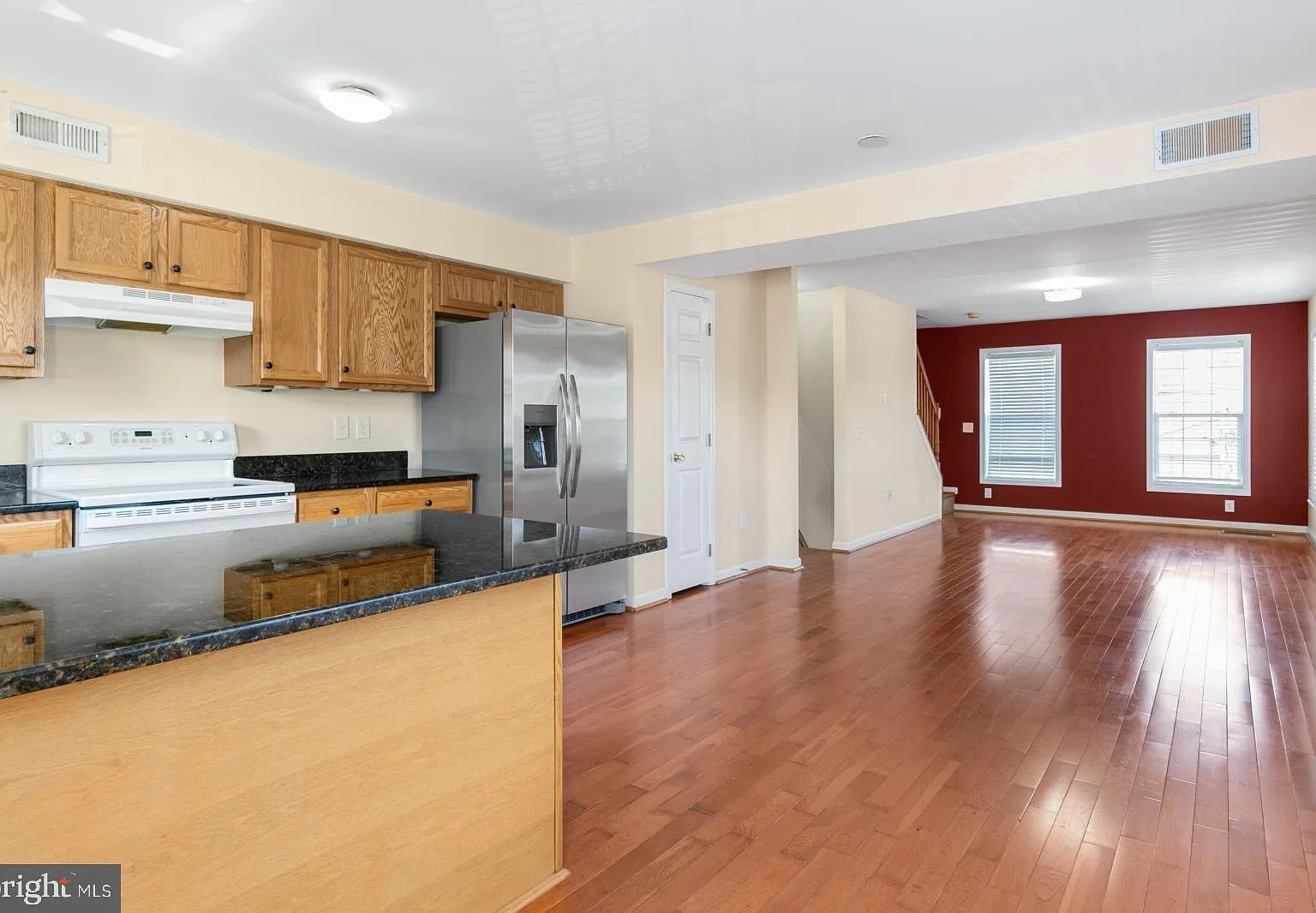 2 bed, 2.5 bath, 1728 sqft, $2,300 — Photo 1