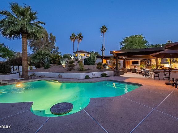 3rd image of 448 E BARBARITA Avenue