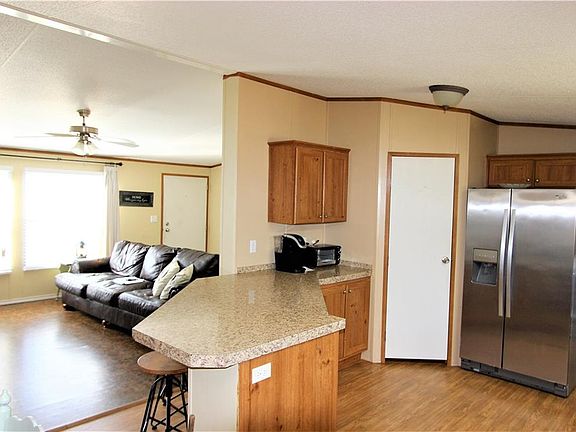 3rd image of 1347 Wild Horse Ln