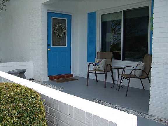 3rd image of 1615 Cloister Dr