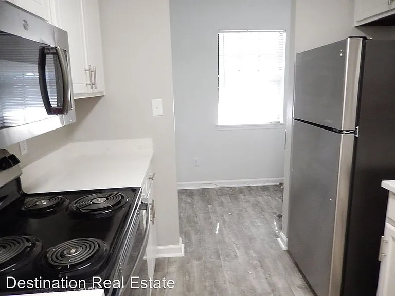 4881 Old Bainbridge Rd — Photo 5