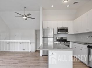 1406 Spruce Hills Dr, Glen Gardner, NJ 08826