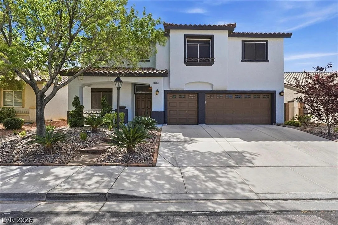 4 bed, 3.0 bath, 2441 sqft, $4,100 — Photo 1