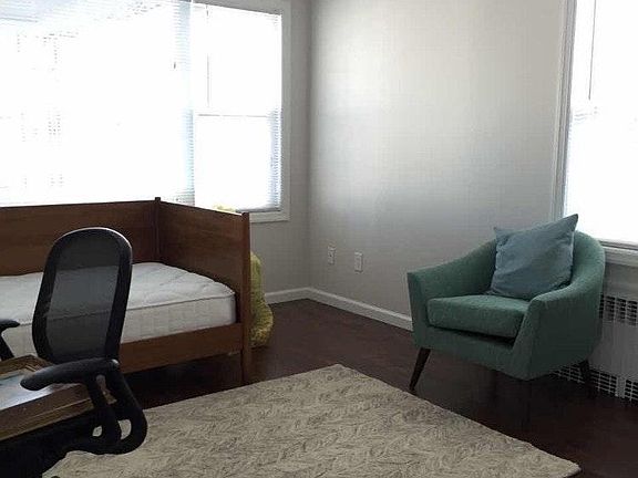 3rd image of 11 1st St APT 2