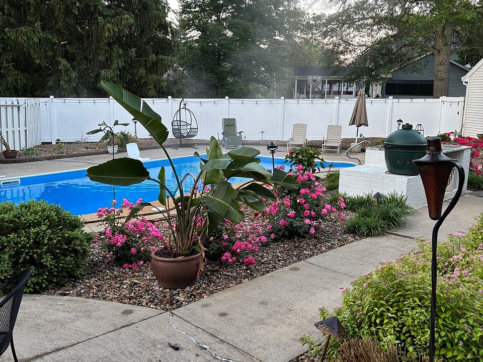 2nd image of 1101 North Dr