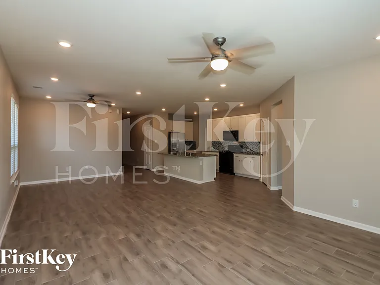 22235 Davenport Downs Ln — Photo 4