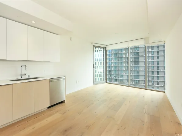 1001 Queen St #1107, Honolulu, HI 96814