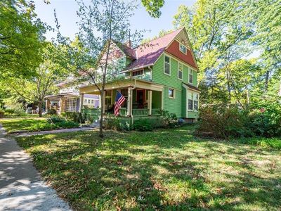 1611 Massachusetts St, Lawrence, KS, 66044