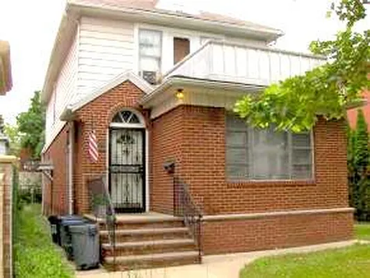 Sold by Maximillion Realty, Inc. | media 4