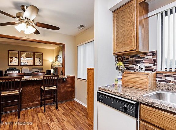4th image of 1275 E Baldwin Ln Unit 105