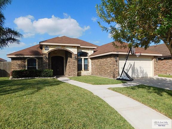 2nd image of 1905 Mimosa Dr