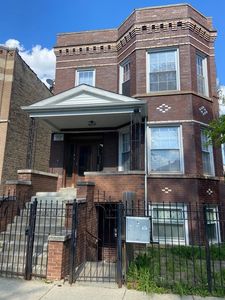 1429 N Avers Ave, Chicago, IL, 60651