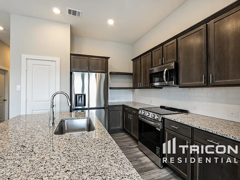Tricon Peek Road — Photo 48