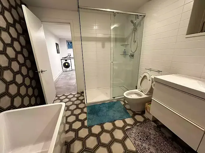 6836 Laurel St #1A — Photo 8