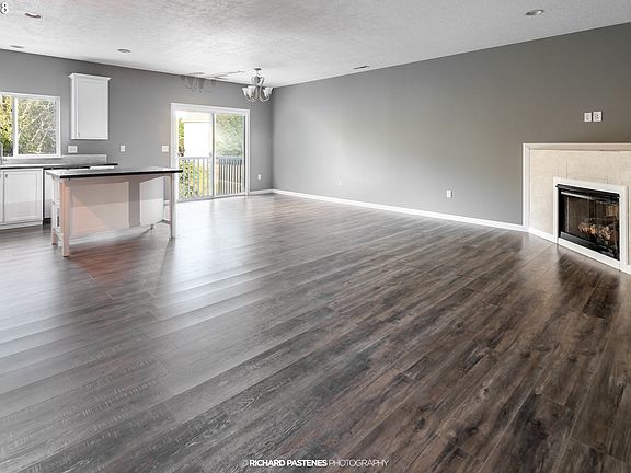 4th image of 1815 SE 30th Ave