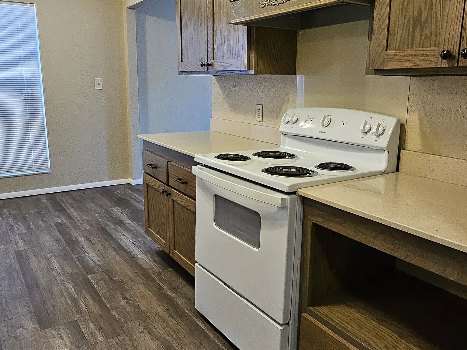 3 bed, 1500 sqft, $1,250 — Photo 2