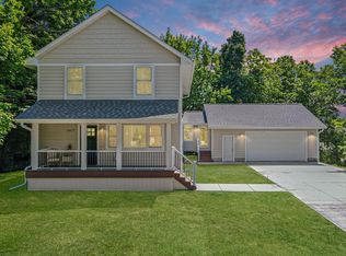 3477 Lyric Ave, Wayzata, MN 55391