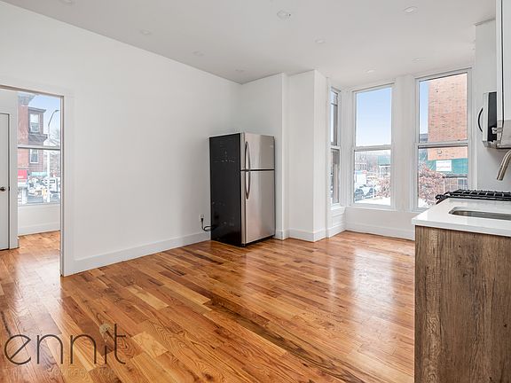 2nd image of 115 Marcus Garvey Blvd APT 2