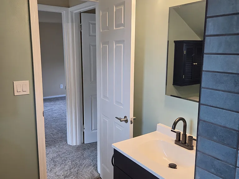 5272 Fieldcrest Dr — Photo 12