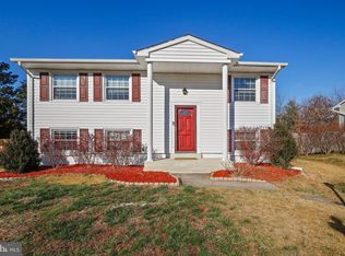 4414 Kentmore Dr, Woodbridge, VA 22193