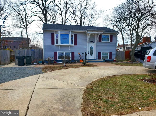 10019 Lomond Dr, Manassas, VA 20109