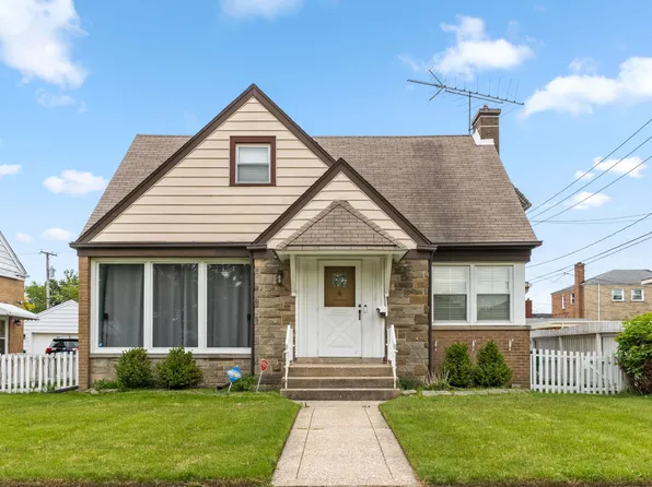 10341 Canterbury St, Westchester, IL 60154