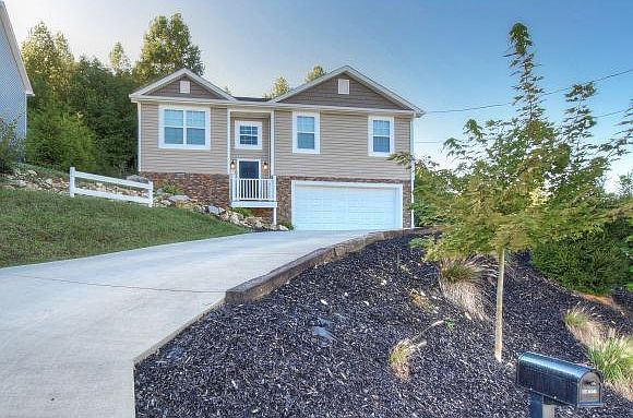 1st image of 101 Parker Dr