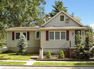 1312 5th Ave, New Hyde Park, NY 11040