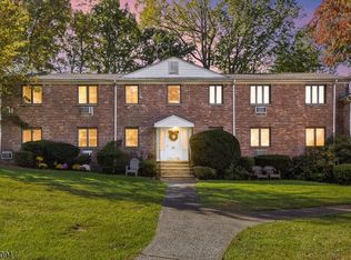 84 Troy Dr APT D, Springfield, NJ