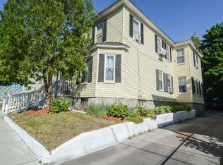 121 Lilley Ave, Lowell, MA 01850