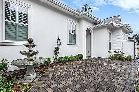 4th image of 112 Garden Walk Dr