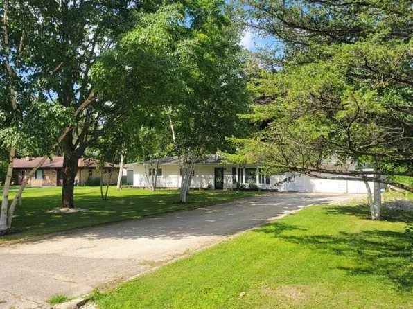 12N030 Hilltop Rd, Elgin, IL 60124